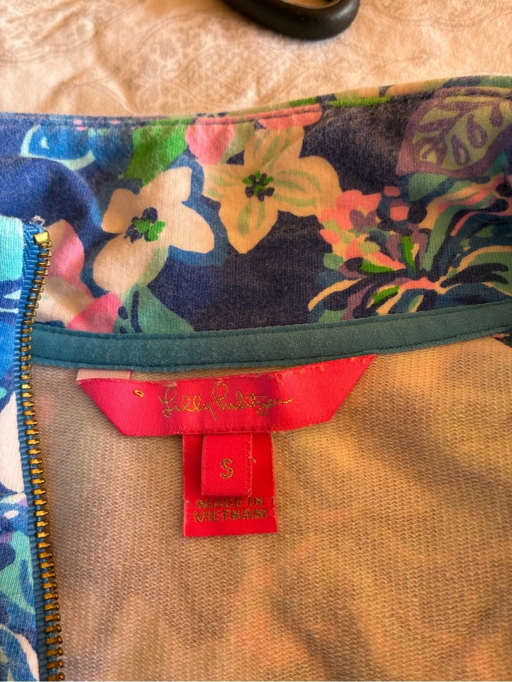 LILY PULITZER Melena UPF 50+ Melena 1/4 zipper Pullover Size Small